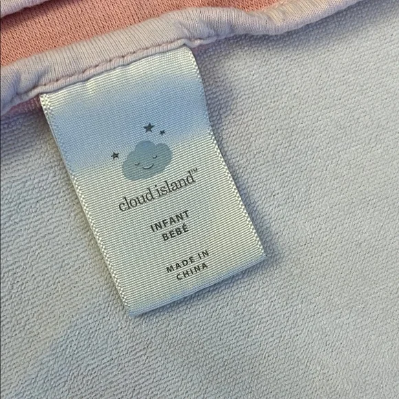 ⭐️⭐️PICK 5 / $20 Cloud Island Set of Four Pink and White Baby Hooded Towels - Picture 2 of 7